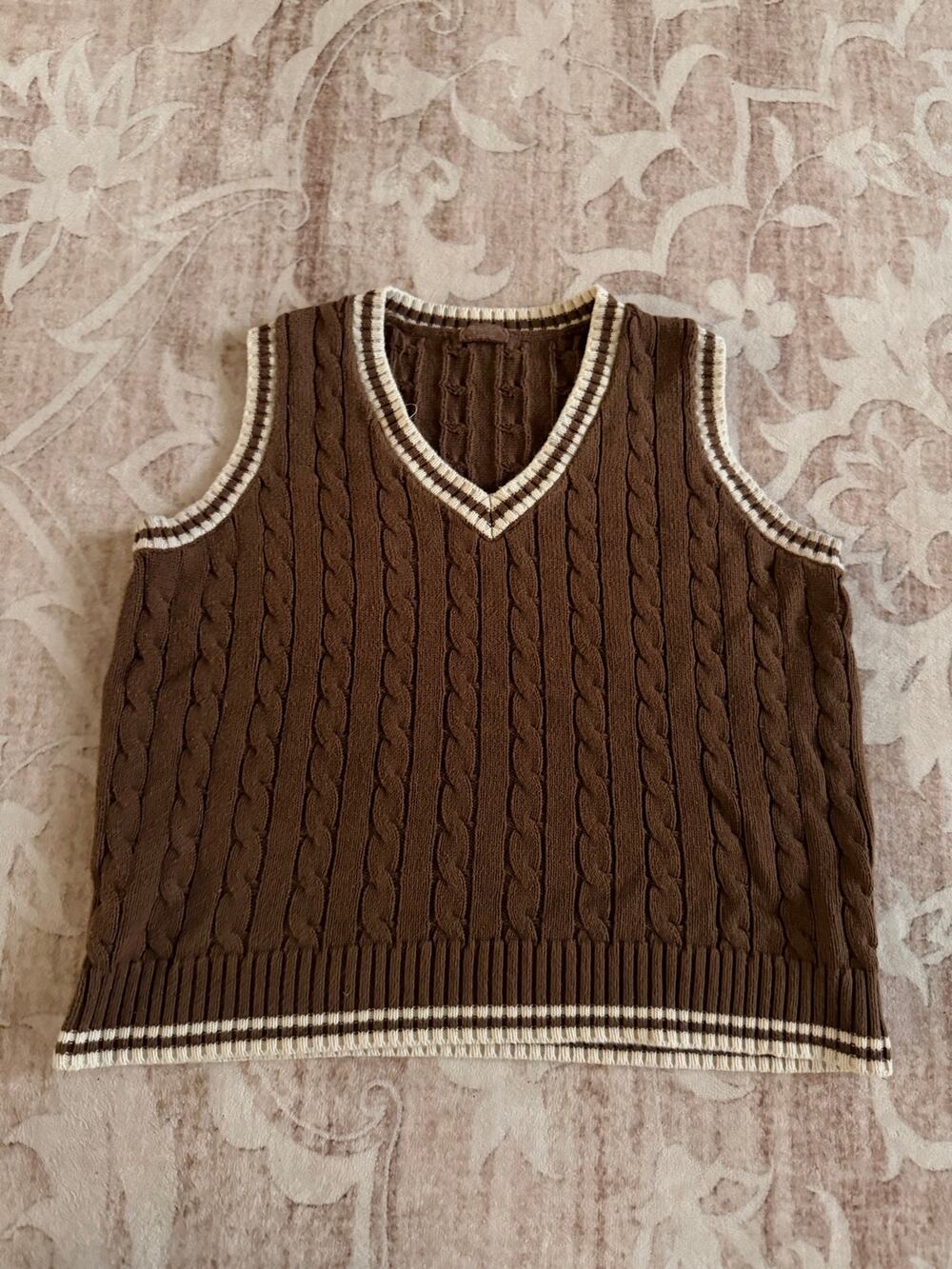 Brandy Melville John Galt Sweater Vest